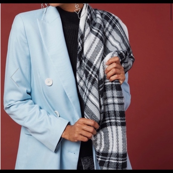 NEW Black and white plaid Modcloth Scarf Wrap - Picture 1 of 3